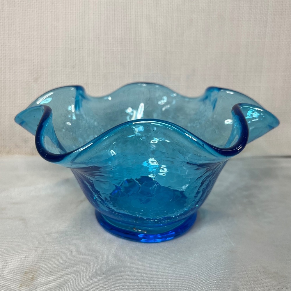 Vintage Turquoise Blue Crackle Glass Ruffled Rim Decorative Bowl 5.5in